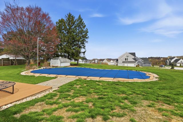 3185 LEHR DR, York, PA 17404