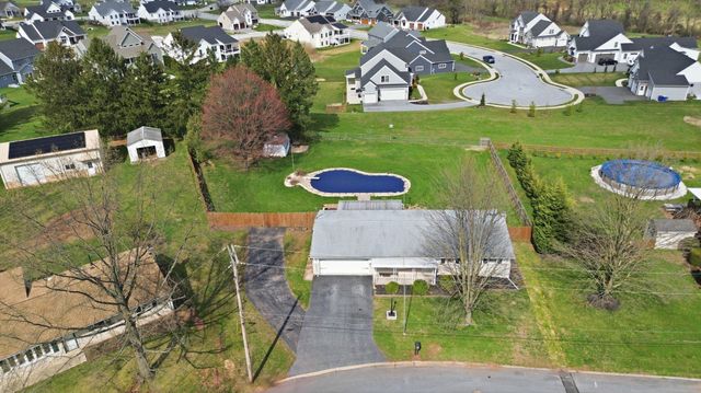 3185 LEHR DR, York, PA 17404