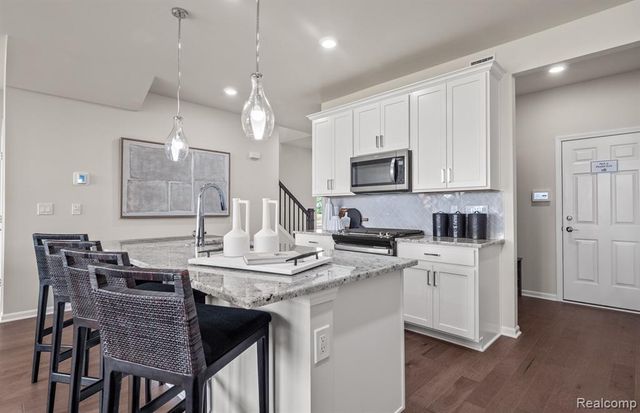 5582 E Spaniel Drive, Ann Arbor, MI 48108