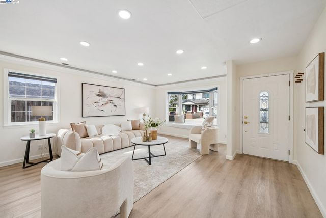 5673 Turban Ct, Fremont, CA 94538