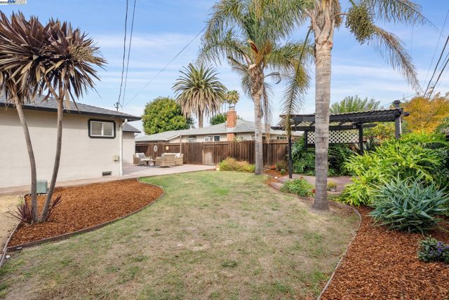 5673 Turban Ct, Fremont, CA 94538