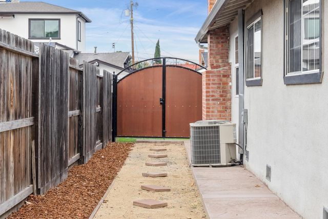 5673 Turban Ct, Fremont, CA 94538