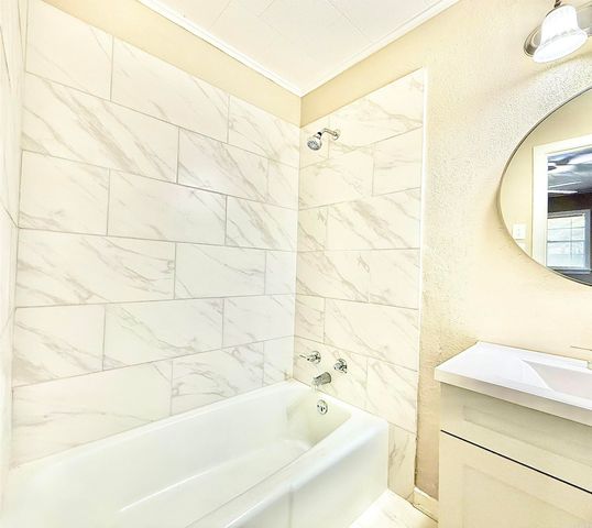 1700 S Tennessee Street, Crossett, AR 71635