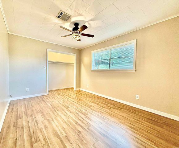 1700 S Tennessee Street, Crossett, AR 71635