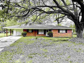 1700 S Tennessee Street, Crossett, AR 71635