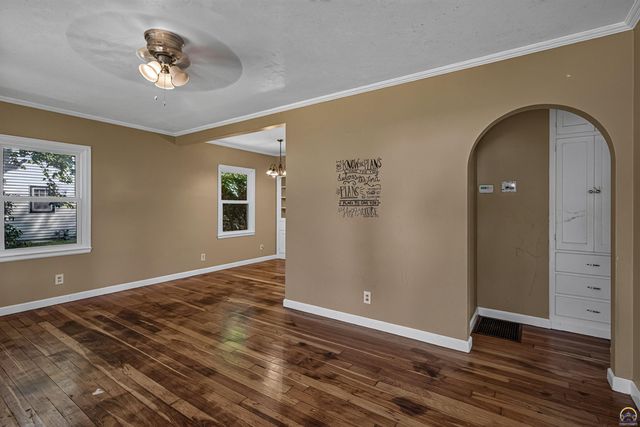 838 SW Webster AVE, Topeka, KS 66606