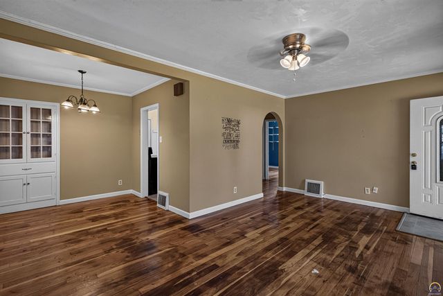 838 SW Webster AVE, Topeka, KS 66606