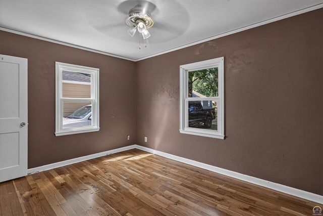 838 SW Webster AVE, Topeka, KS 66606