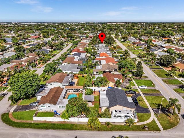 8970 Johnson St, Pembroke Pines, FL 33024