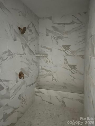 3015 Five Creek Road, Charlotte, NC 28213