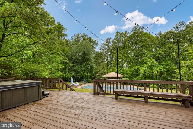 6528 WINDHAM AVE, Alexandria, VA 22315