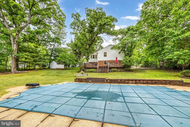 6528 WINDHAM AVE, Alexandria, VA 22315