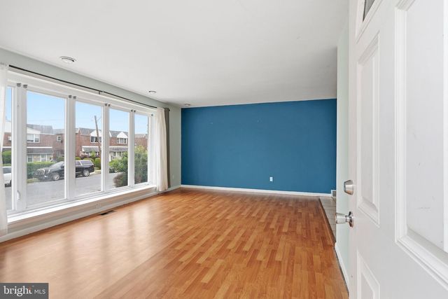 2217 HOFFNAGLE ST, Philadelphia, PA 19152