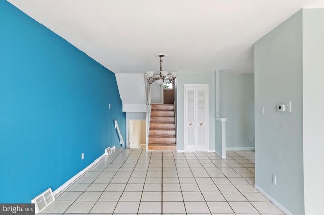 2217 HOFFNAGLE ST, Philadelphia, PA 19152