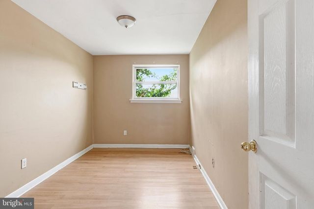 2217 HOFFNAGLE ST, Philadelphia, PA 19152
