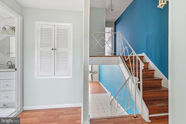 2217 HOFFNAGLE ST, Philadelphia, PA 19152