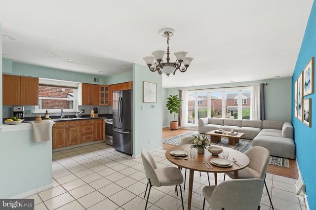 2217 HOFFNAGLE ST, Philadelphia, PA 19152
