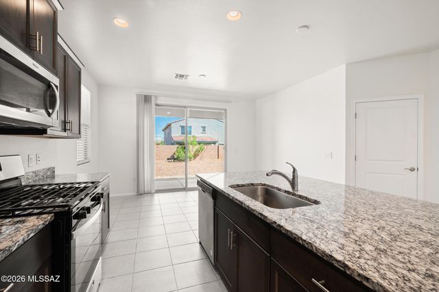 6691 E Camino Estarna, Tucson, AZ 85756
