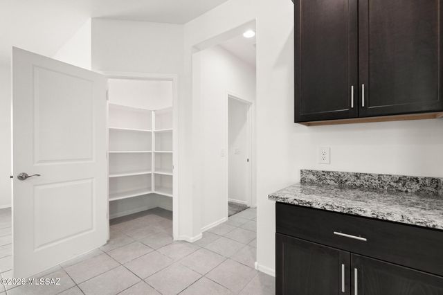 6691 E Camino Estarna, Tucson, AZ 85756