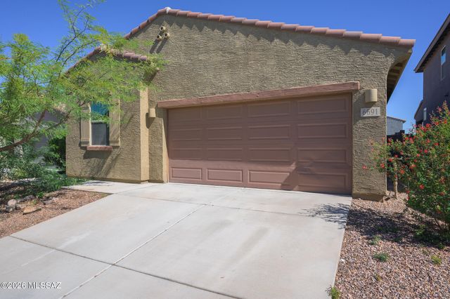 6691 E Camino Estarna, Tucson, AZ 85756