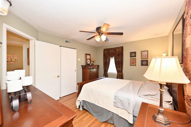 352 Blackman Rd, Nashville, TN 37211