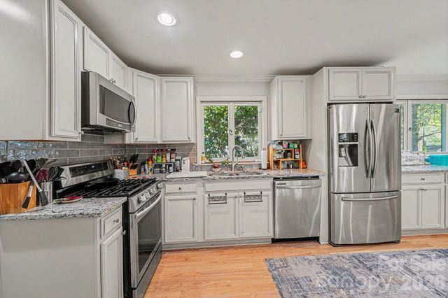 507 Florham Drive, High Point, NC 27262
