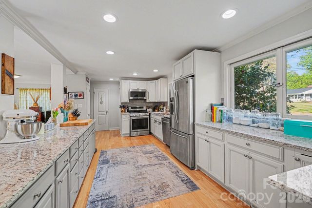 507 Florham Drive, High Point, NC 27262