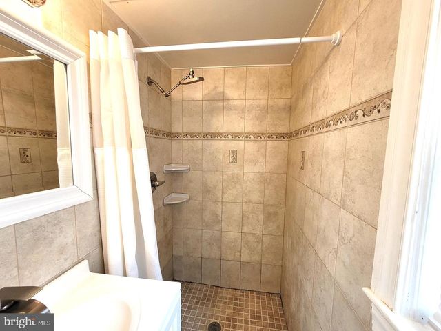 6409 HIGHAM DR, Alexandria, VA 22310