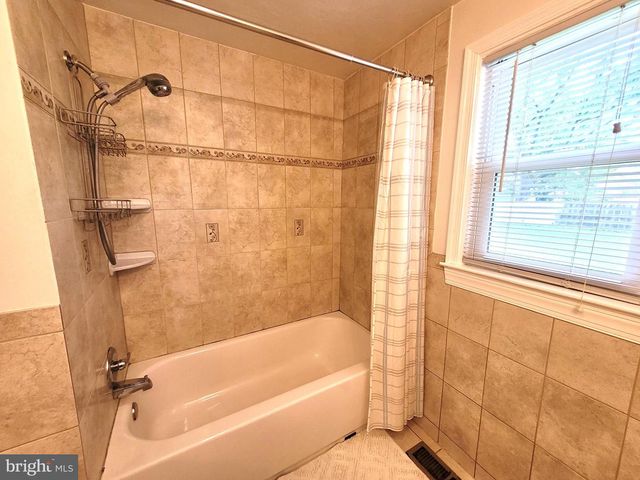 6409 HIGHAM DR, Alexandria, VA 22310