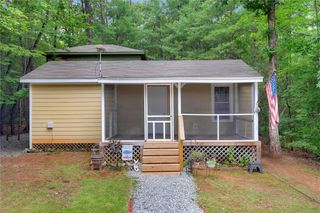 406 Dogwood Drive, Tamassee, SC 29686