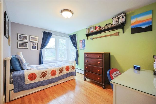 107 Birchwood Dr, North Attleboro, MA 02763