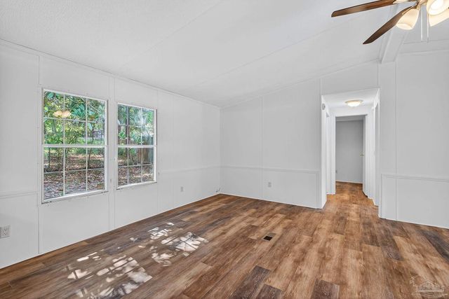 3801 Legend Creek Dr, Pace, FL 32571