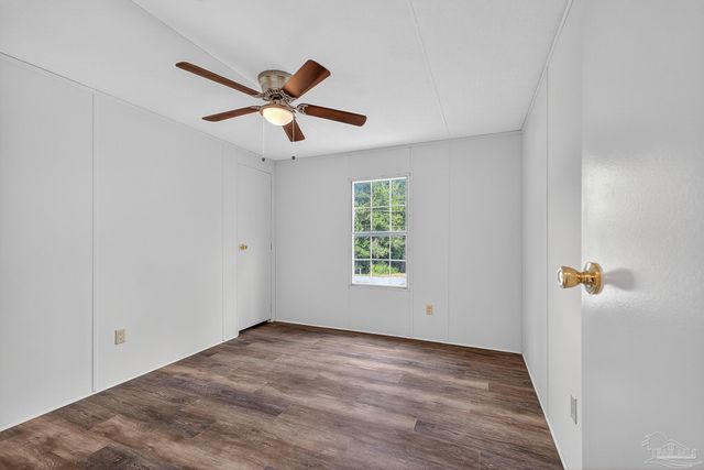 3801 Legend Creek Dr, Pace, FL 32571