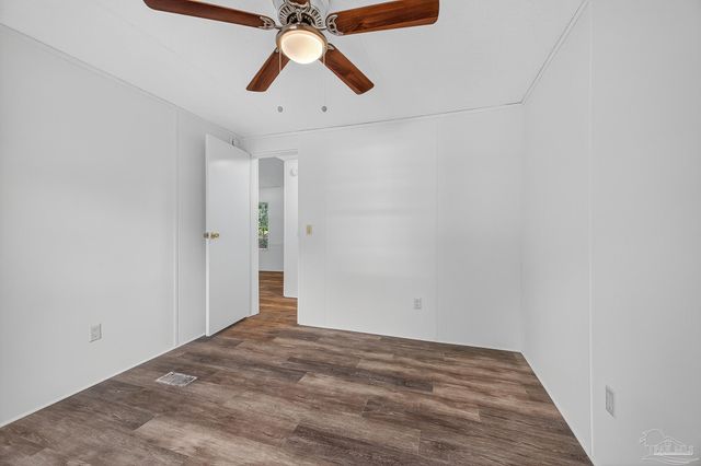 3801 Legend Creek Dr, Pace, FL 32571