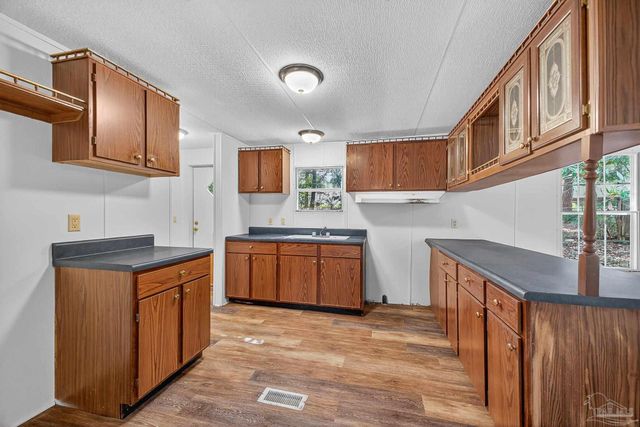 3801 Legend Creek Dr, Pace, FL 32571