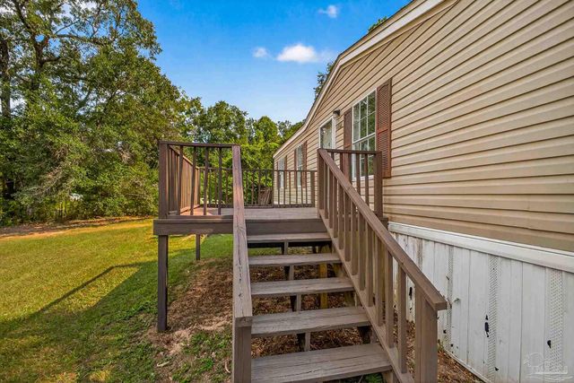 3801 Legend Creek Dr, Pace, FL 32571