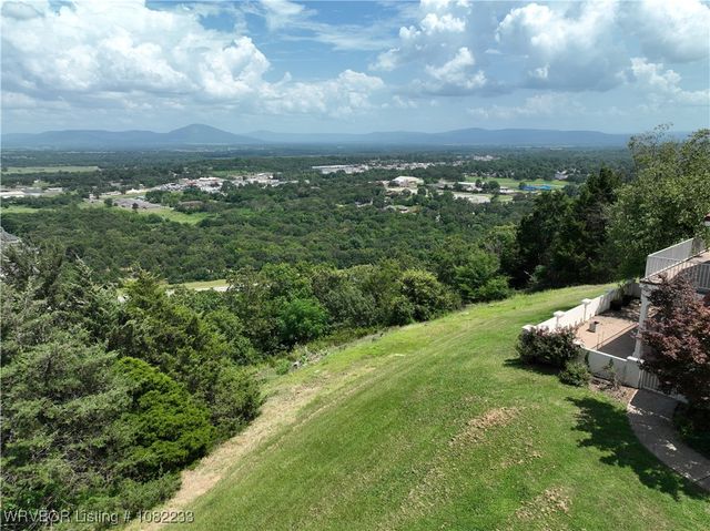509 Wincrest Circle, Poteau, OK 74953