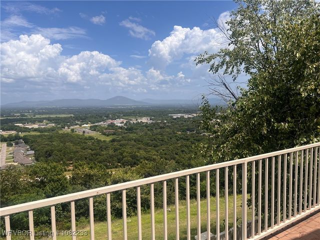 509 Wincrest Circle, Poteau, OK 74953