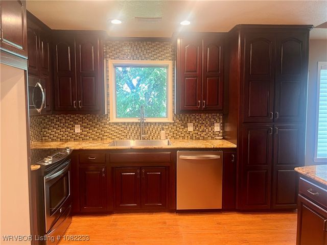 509 Wincrest Circle, Poteau, OK 74953