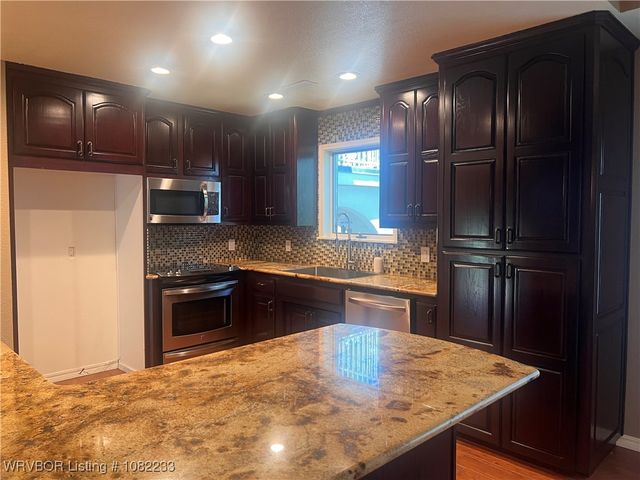 509 Wincrest Circle, Poteau, OK 74953