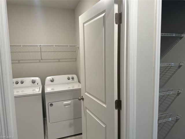 522 NW 7th ST, Cape Coral, FL 33993