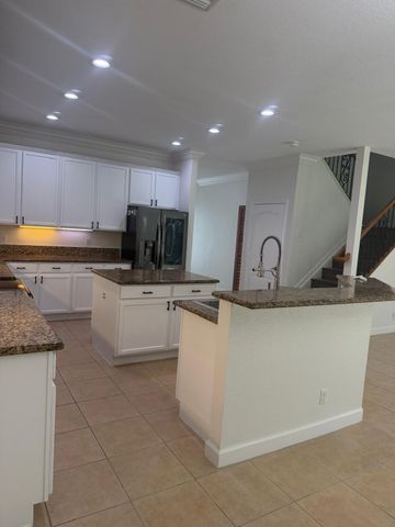 307 BERENGER Walk, Royal Palm Beach, FL 33414