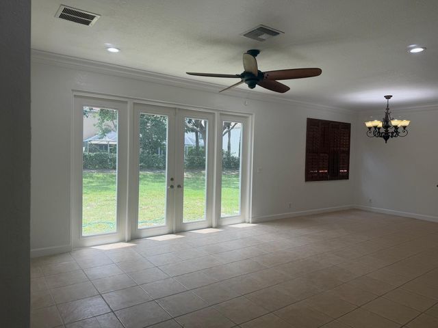 307 BERENGER Walk, Royal Palm Beach, FL 33414