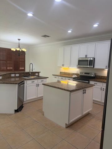307 BERENGER Walk, Royal Palm Beach, FL 33414
