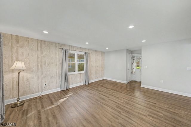 16 Highland Trl, Denville Twp., NJ 07834