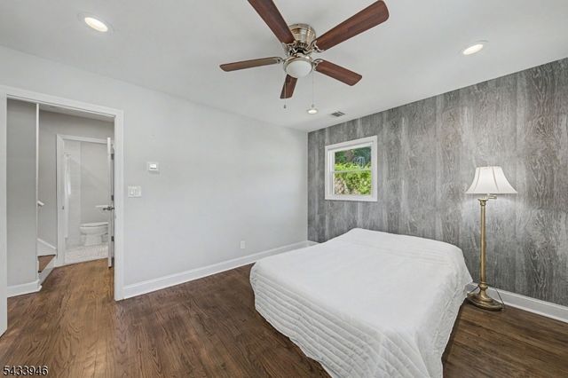 16 Highland Trl, Denville Twp., NJ 07834