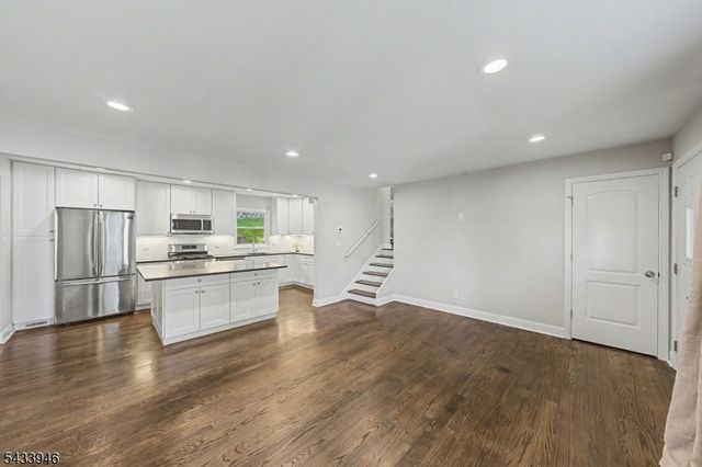 16 Highland Trl, Denville Twp., NJ 07834