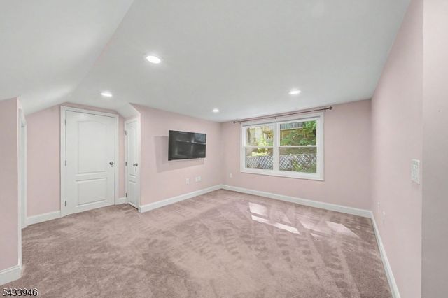 16 Highland Trl, Denville Twp., NJ 07834