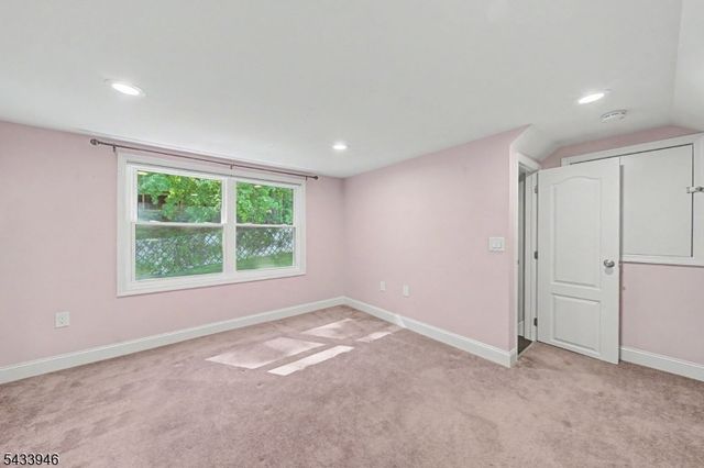 16 Highland Trl, Denville Twp., NJ 07834
