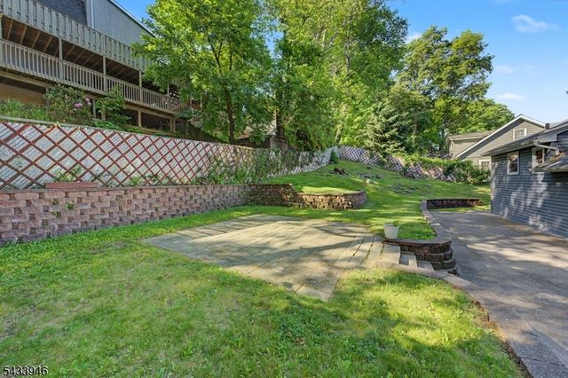 16 Highland Trl, Denville Twp., NJ 07834